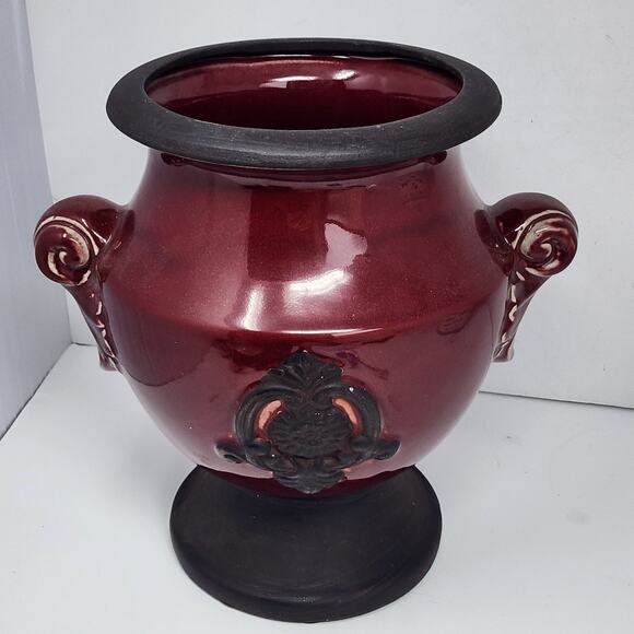 Gothic Red & Black Damask Vase - Picture 2 of 10